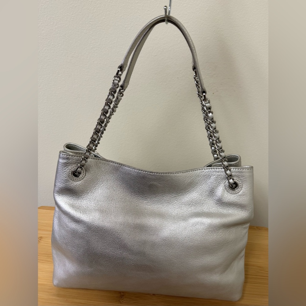 Tory Burch Thea Chain Shoulder Tote Bag Silver Leather, *New With Defects - Picture 3 of 16